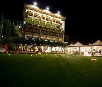 Hotel Isola Di Lauria Lauria Inferiore Bagian luar foto
